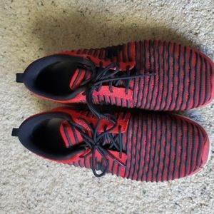 Nike womens/kid Roshes
